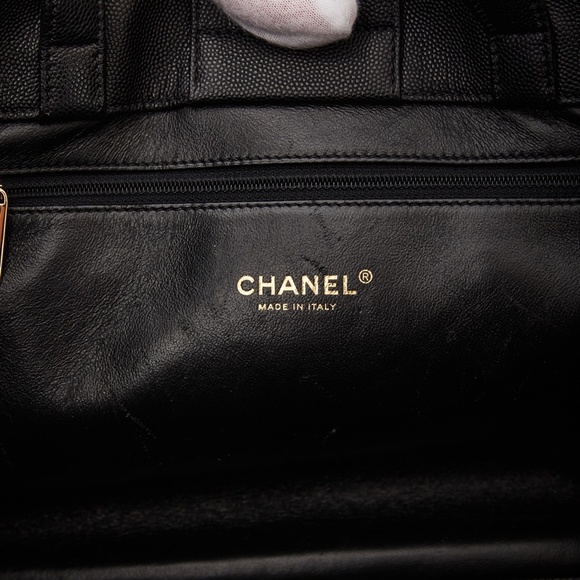 CHANEL BLACK CAVIAR SMALL SHOPPING BUSINESS AFFINITY TOTE (CIRCA 2017) - Picture 7 of 10